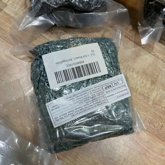 Women’s Seamless High-Waisted Workout Shorts Green Medium - Picture 4 of 4